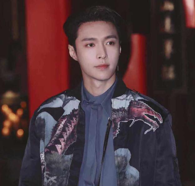 张艺兴和杨紫是怎么回事,张艺兴和杨紫回应感情状态 张艺兴和杨紫是怎么回事,张艺兴和杨紫回应感情状态