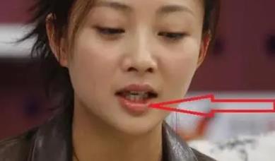 殷桃的嘴为什么一直是破的,殷桃的三任丈夫都是谁 殷桃的嘴为什么一直是破的,殷桃的三任丈夫都是谁