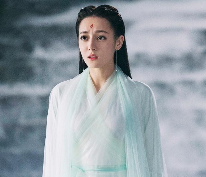 迪丽热巴杨幂快乐大本营是哪一期(迪丽热巴有汉族血统吗) 迪丽热巴杨幂快乐大本营是哪一期(迪丽热巴有汉族血统吗)