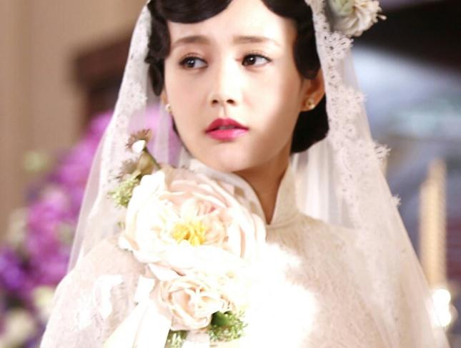 杨洋李一桐怎么回事(李一桐抢了赵丽颖的资源吗) 杨洋李一桐怎么回事(李一桐抢了赵丽颖的资源吗)