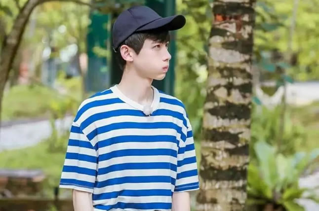 白敬亭多大了真实年龄,白敬亭的满族姓氏是什么 白敬亭多大了真实年龄,白敬亭的满族姓氏是什么