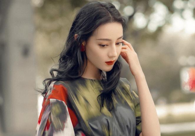 迪丽热巴张艺兴恋情是真的吗(迪丽热巴的身材) 迪丽热巴张艺兴恋情是真的吗(迪丽热巴的身材)
